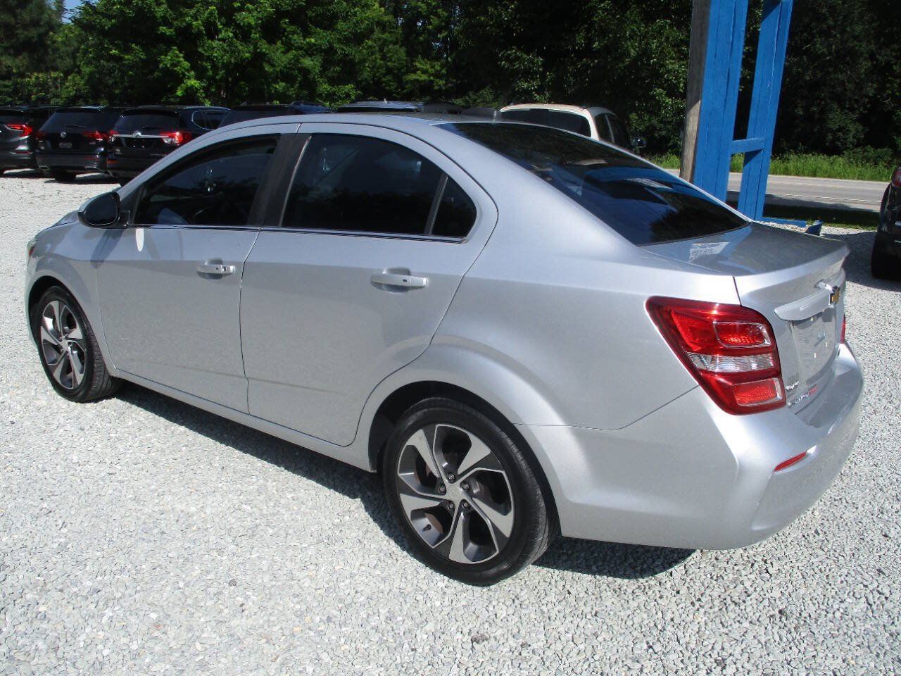 Used 2018 Chevrolet Sonic Premier FWD image 3