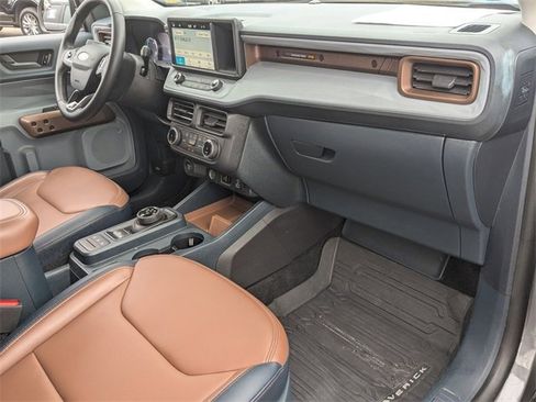 Used 2023 Ford Maverick Lariat image 26