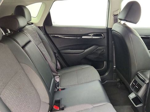 Used 2024 Kia Seltos S AWD/4WD image 37