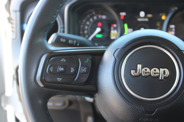 Used 2024 Jeep Wrangler Unlimited Rubicon 4xe AWD/4WD image 15