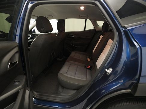 Used 2024 Chevrolet Trax LS w/ LS Convenience Package image 15