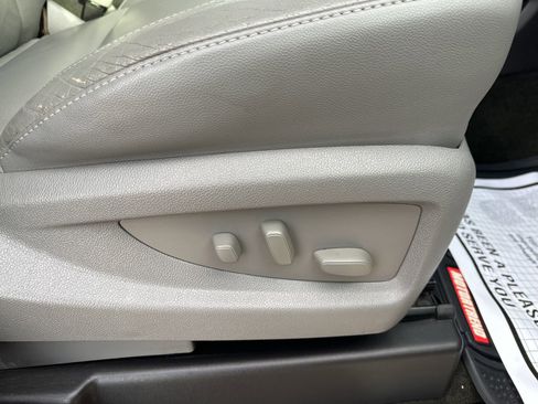 Used 2016 Chevrolet Suburban LT w/ Luxury Package image 37