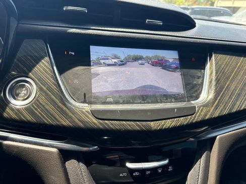 Used 2021 Cadillac XT6 Premium Luxury FWD image 19
