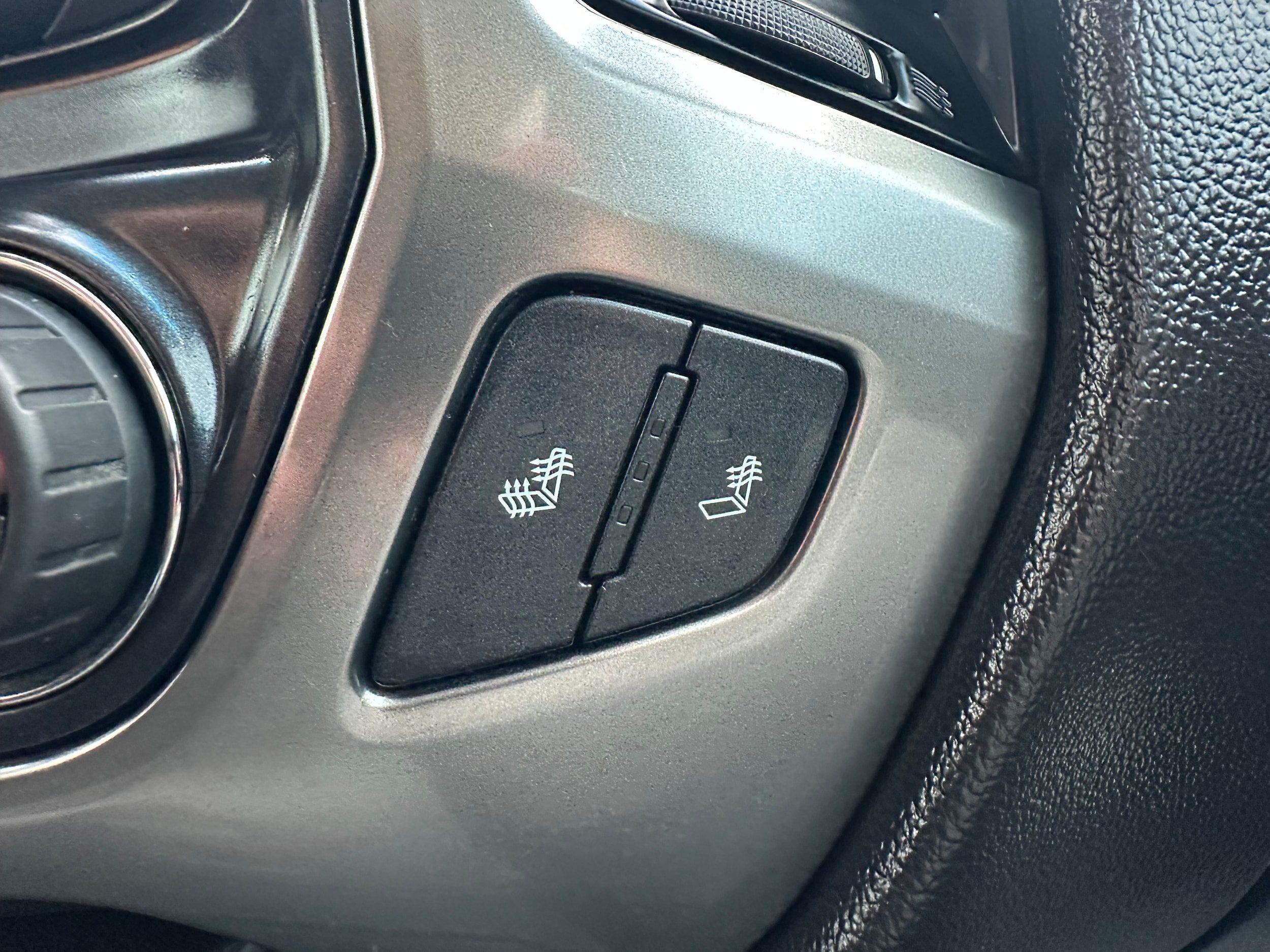 Used 2017 Chevrolet Silverado 1500 LT w/ All Star Edition AWD/4WD image 19