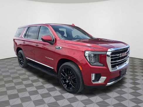 Used 2023 GMC Yukon SLT AWD/4WD image 4