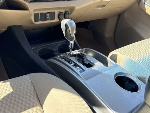 Used 2013 Toyota Tacoma PreRunner w/ SR5 Pkg image 16