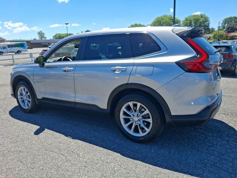 Used 2023 Honda CR-V EX-L image 4