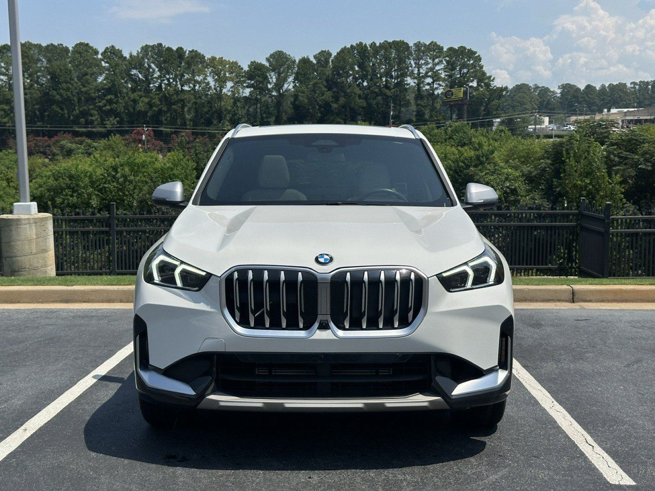 Used 2024 BMW X1 xDrive28i w/ Technology Package AWD/4WD image 4