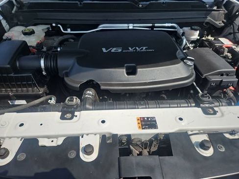 Used 2019 Chevrolet Colorado LT w/ LT Convenience Package AWD/4WD image 22