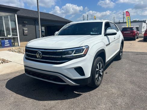 Used 2022 Volkswagen Atlas Cross Sport SE AWD/4WD image 1