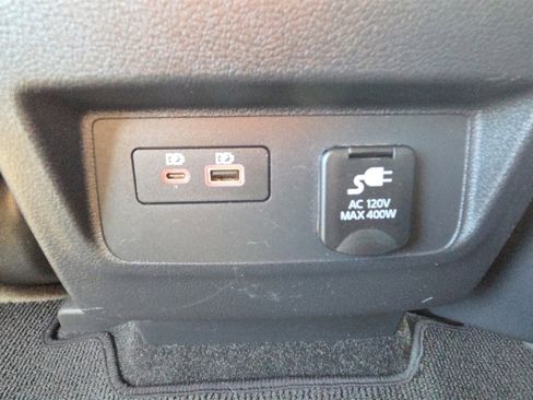 Used 2022 Nissan Frontier SV image 23