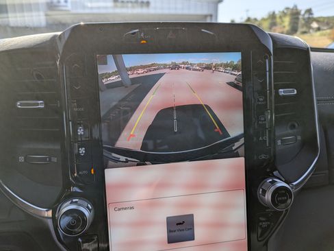 Used 2025 RAM 1500 Laramie image 28