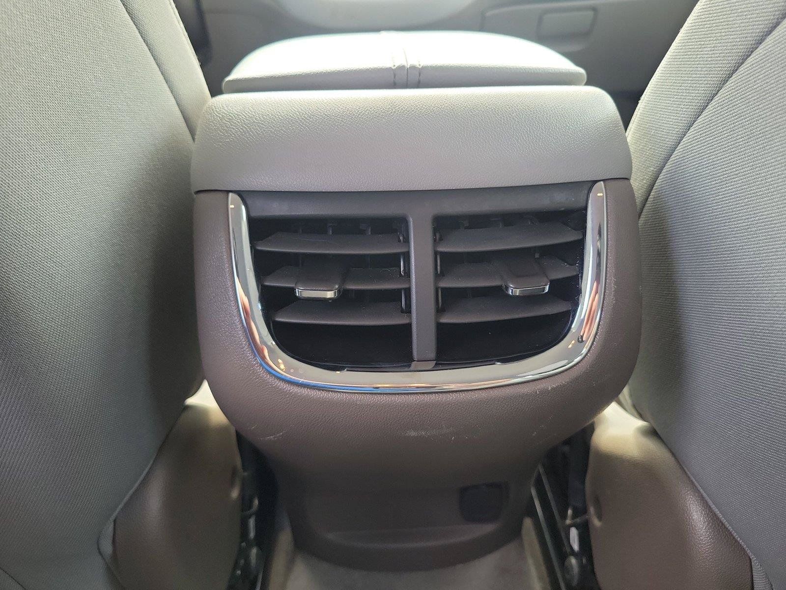 Used 2024 Chevrolet Malibu LT FWD image 11