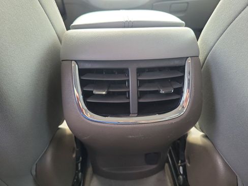 Used 2024 Chevrolet Malibu LT FWD image 11