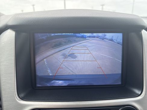 Used 2018 GMC Yukon SLT w/ Open Road Package image 19