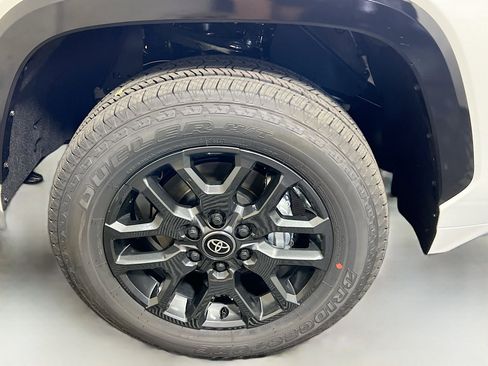 New 2026 Toyota Tundra Platinum AWD/4WD image 13