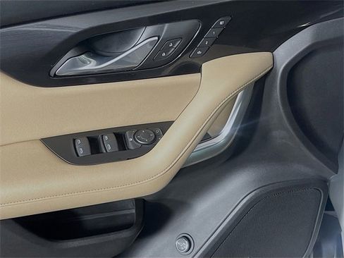 Used 2020 Chevrolet Blazer Premier image 11