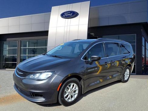 Used 2021 Chrysler Voyager Lxi image 4