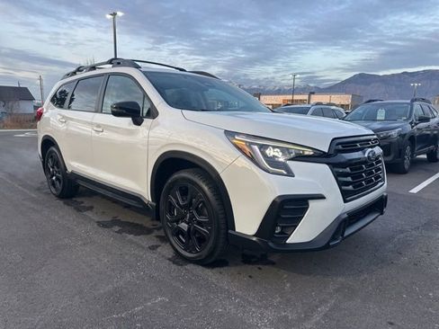 Used 2023 Subaru Ascent Onyx Edition image 1