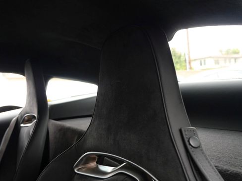 Used 2024 McLaren Artura Performance image 17