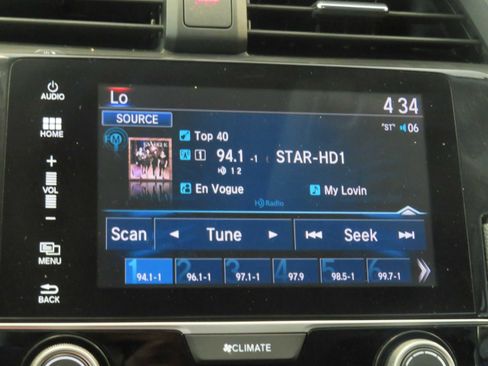 Used 2018 Honda Civic EX image 34