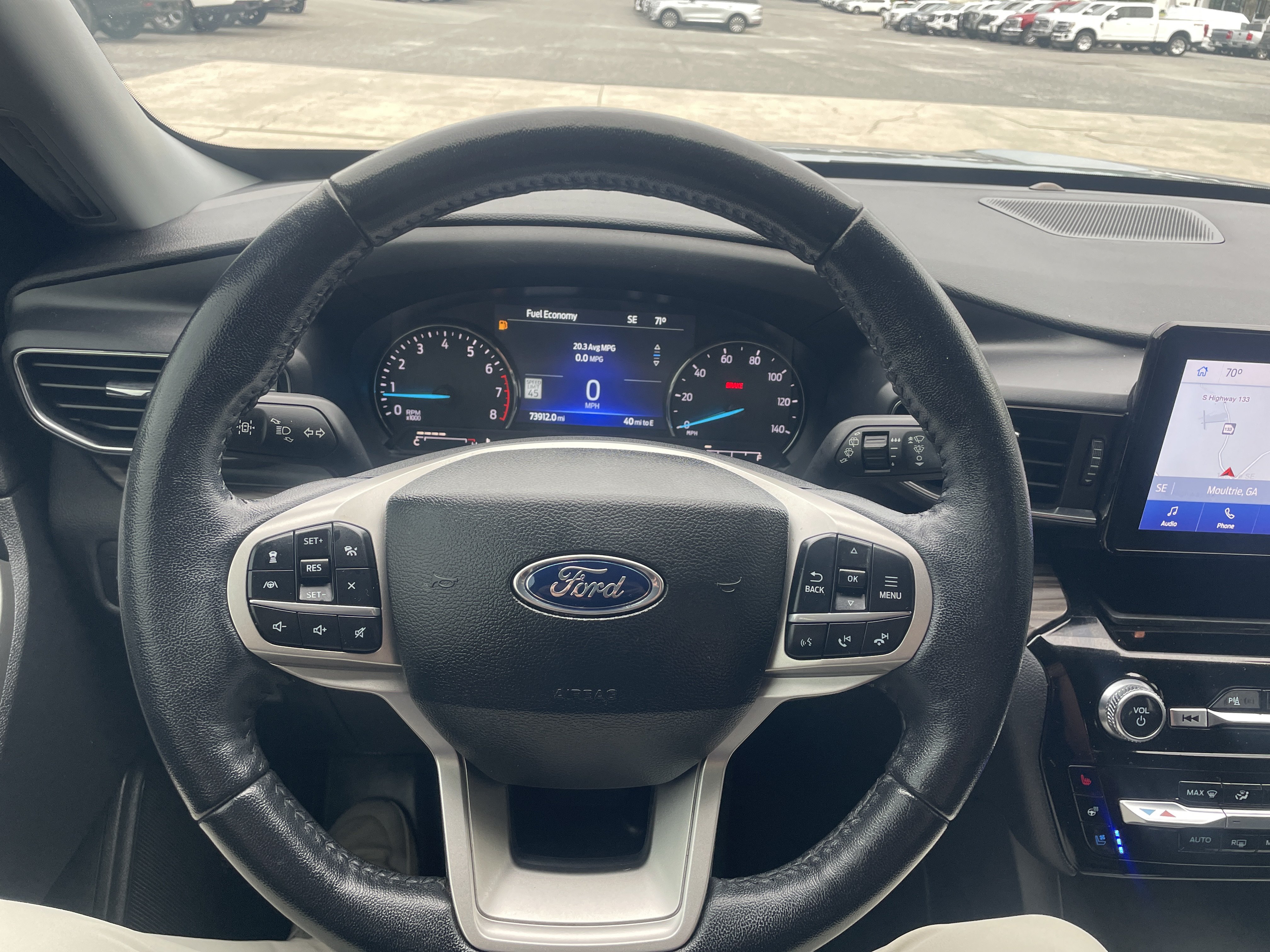 Used 2022 Ford Explorer Limited w/ Equipment Group 301A RWD image 11