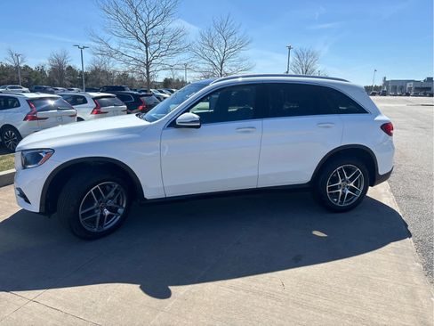 Used 2019 Mercedes-Benz GLC 300 4MATIC image 4