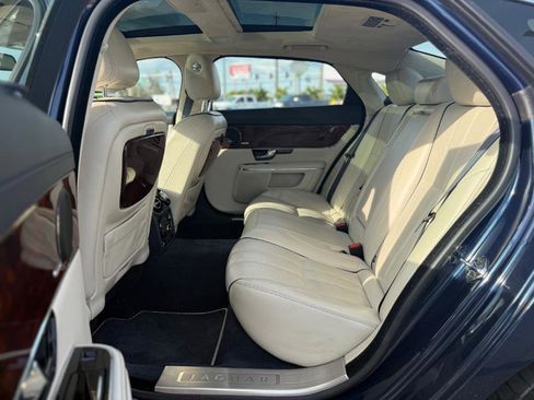 Used 2011 Jaguar XJ L Supercharged image 10