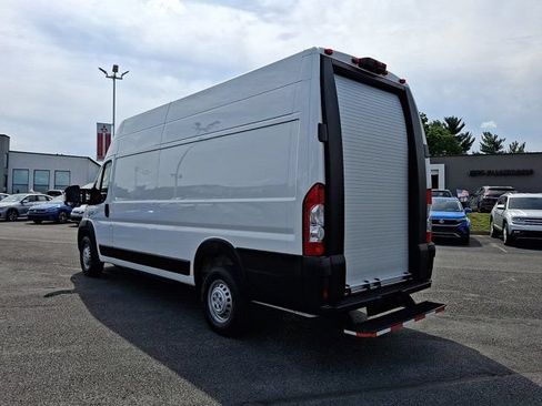 Used 2024 RAM ProMaster 3500 w/ Delivery Van Package FWD image 4