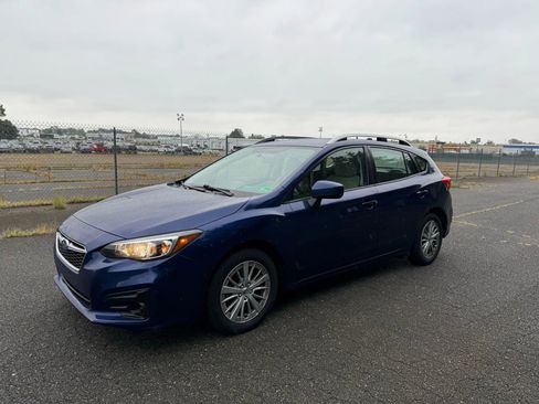 Used 2018 Subaru Impreza 2.0i Premium image 2