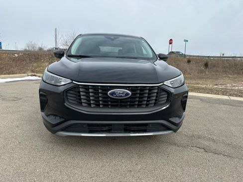 Used 2023 Ford Escape Active image 9