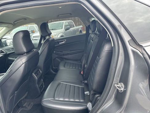 Used 2024 Ford Edge SEL image 10