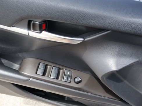Used 2023 Toyota Camry SE FWD image 31
