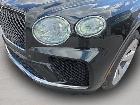New 2025 Bentley Bentayga image 9