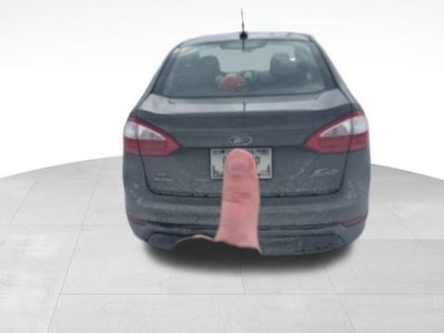 Used 2017 Ford Fiesta SE image 7