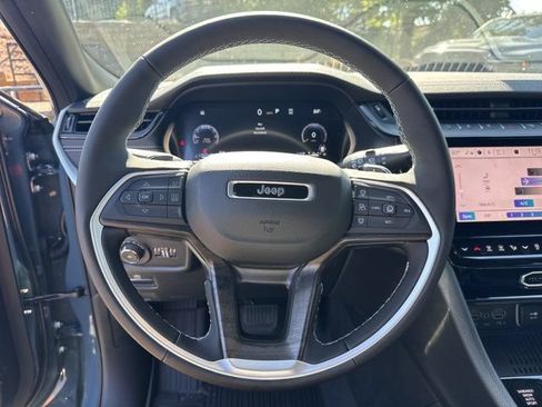 New 2027 Jeep Grand Cherokee Limited AWD/4WD image 24