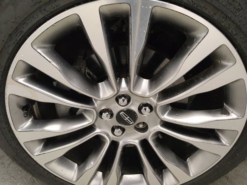 Used 2016 Lincoln MKX Reserve w/ Luxury Package image 31