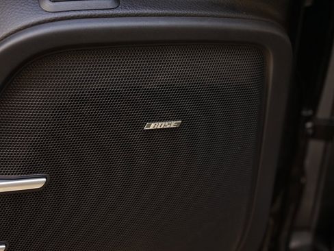 Used 2017 Porsche Cayenne S image 28