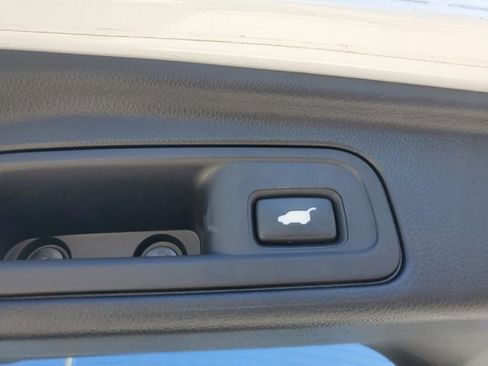 Used 2021 Honda Pilot Touring image 7