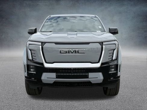New 2024 GMC Sierra EV Denali image 9