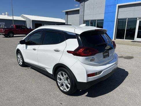 Used 2017 Chevrolet Bolt Premier w/ Driver Confidence II Package FWD image 5