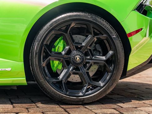 Used 2024 Lamborghini Huracan Tecnica RWD image 16