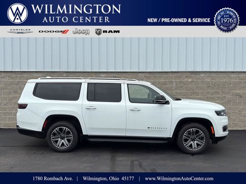 Used 2023 Jeep Wagoneer L Series II AWD/4WD image 1