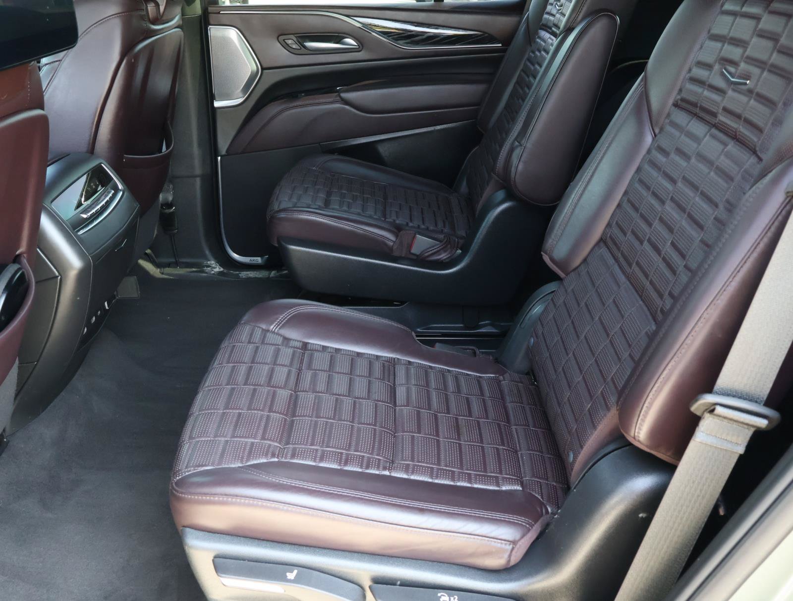 Used 2023 Cadillac Escalade V AWD/4WD image 28