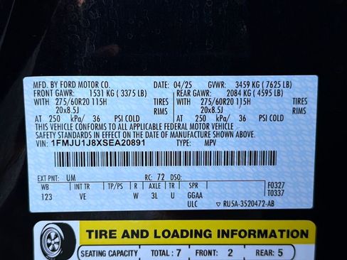 Used 2025 Ford Expedition Active image 41