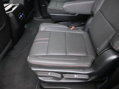 Used 2025 Chevrolet Tahoe RST w/ Comfort Package AWD/4WD image 22