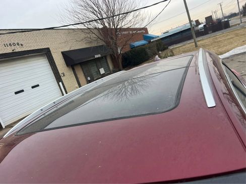 Used 2017 Cadillac XT5 Luxury w/ Driver Awareness Package image 14