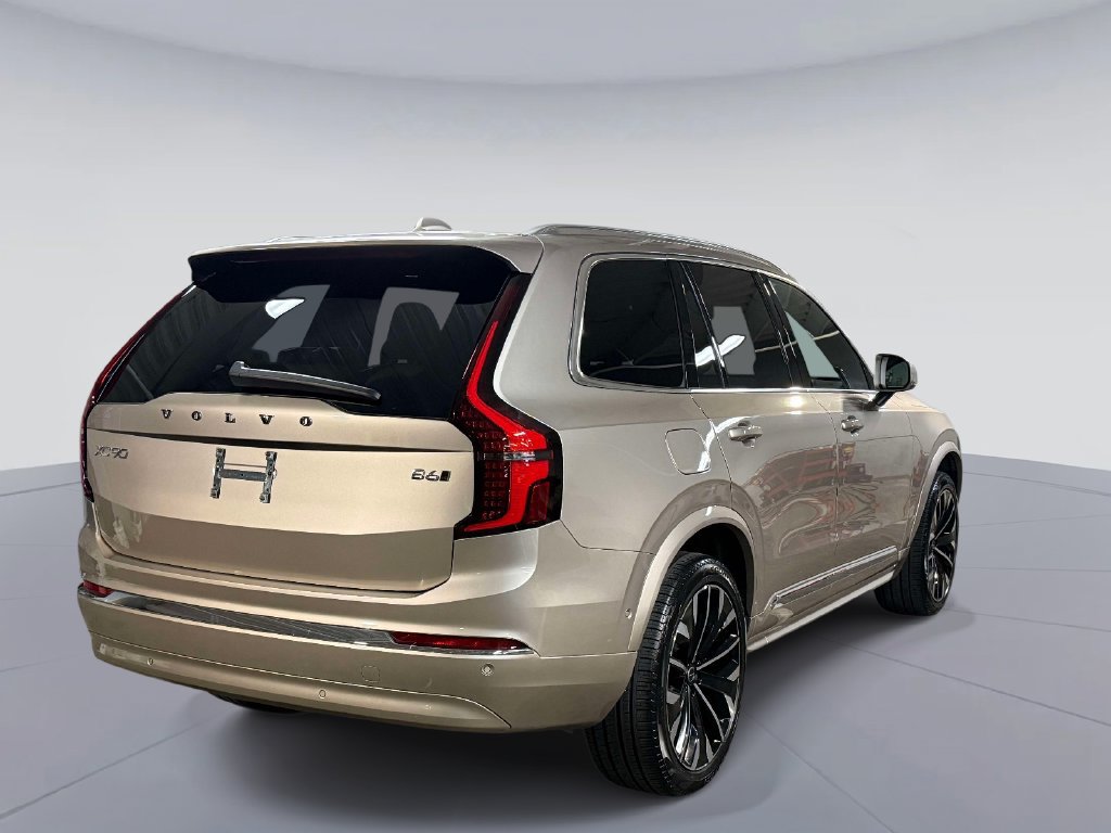 Used 2025 Volvo XC90 B6 Plus AWD/4WD image 10