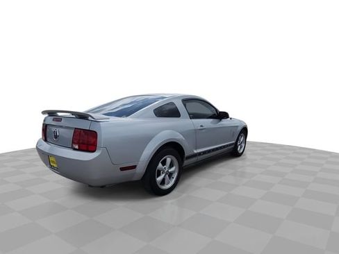 Used 2007 Ford Mustang Premium image 8