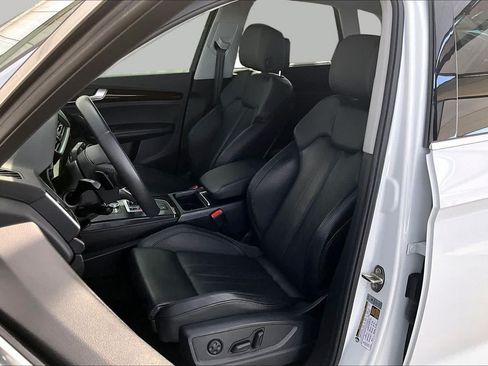 Used 2019 Audi Q5 2.0T Premium Plus w/ Premium Plus Package AWD/4WD image 8